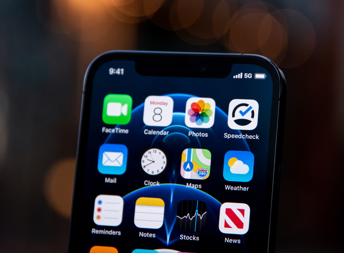 东平苹果手机维修分享为什么 iPhone 12 在冬季会自动关机 